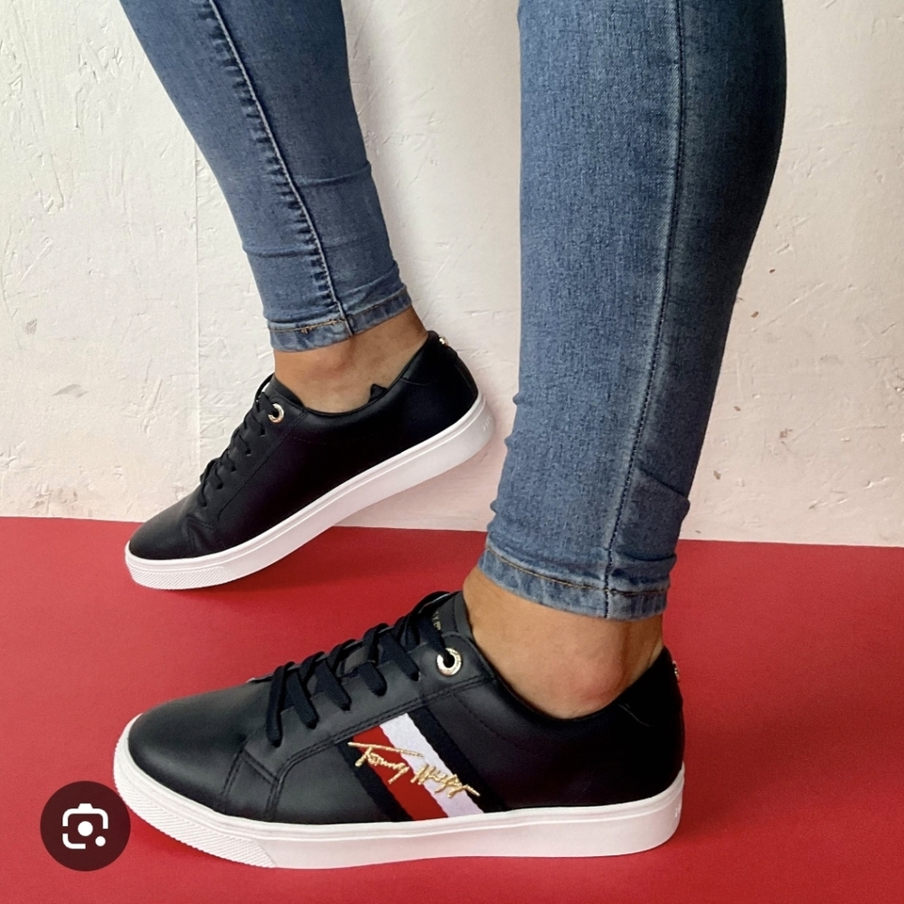TOMMY HILFIGER Blue Sneakers with Red and White Stripe